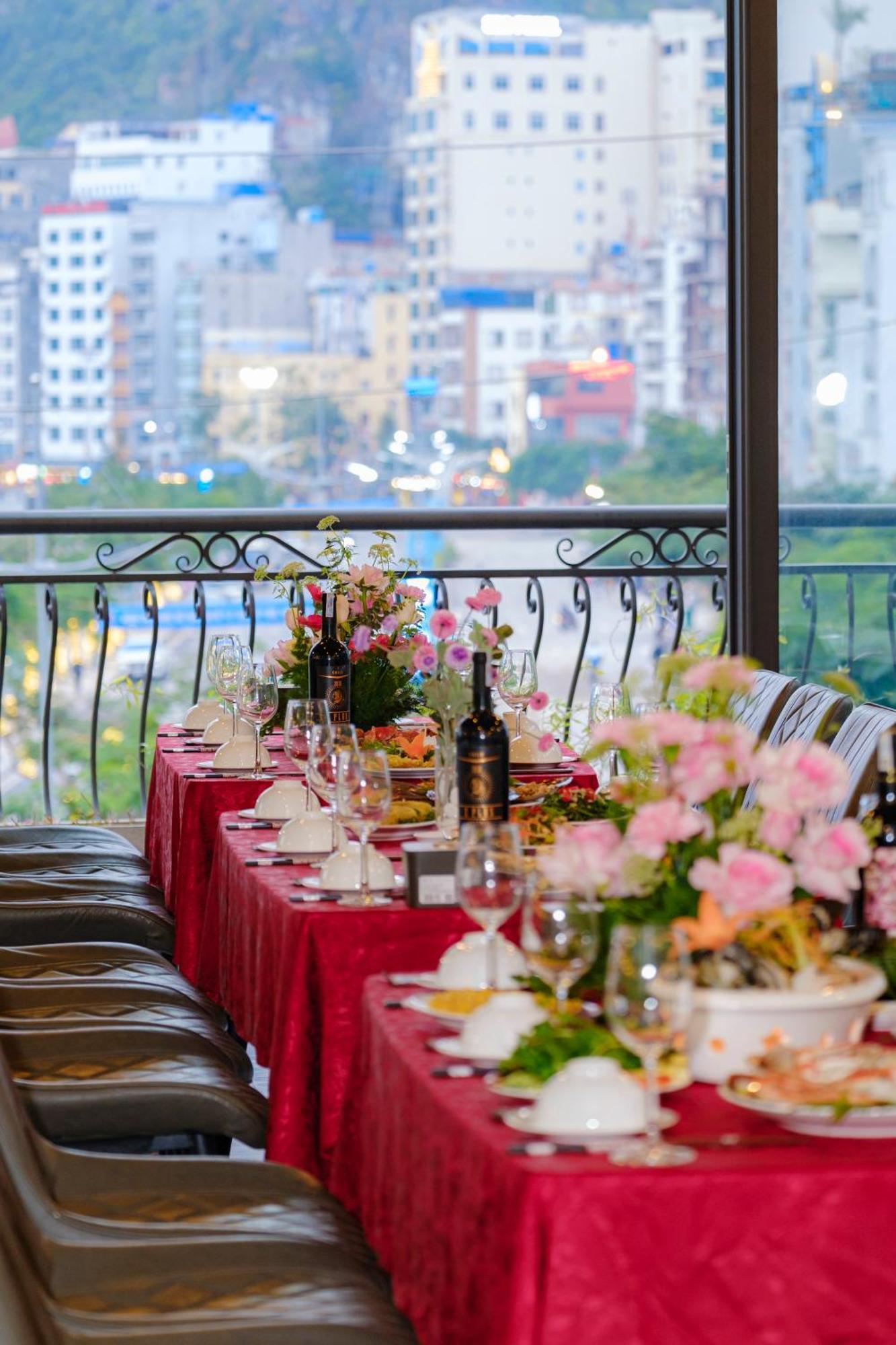 Roza Palace Cat Ba Chan Chau المظهر الخارجي الصورة